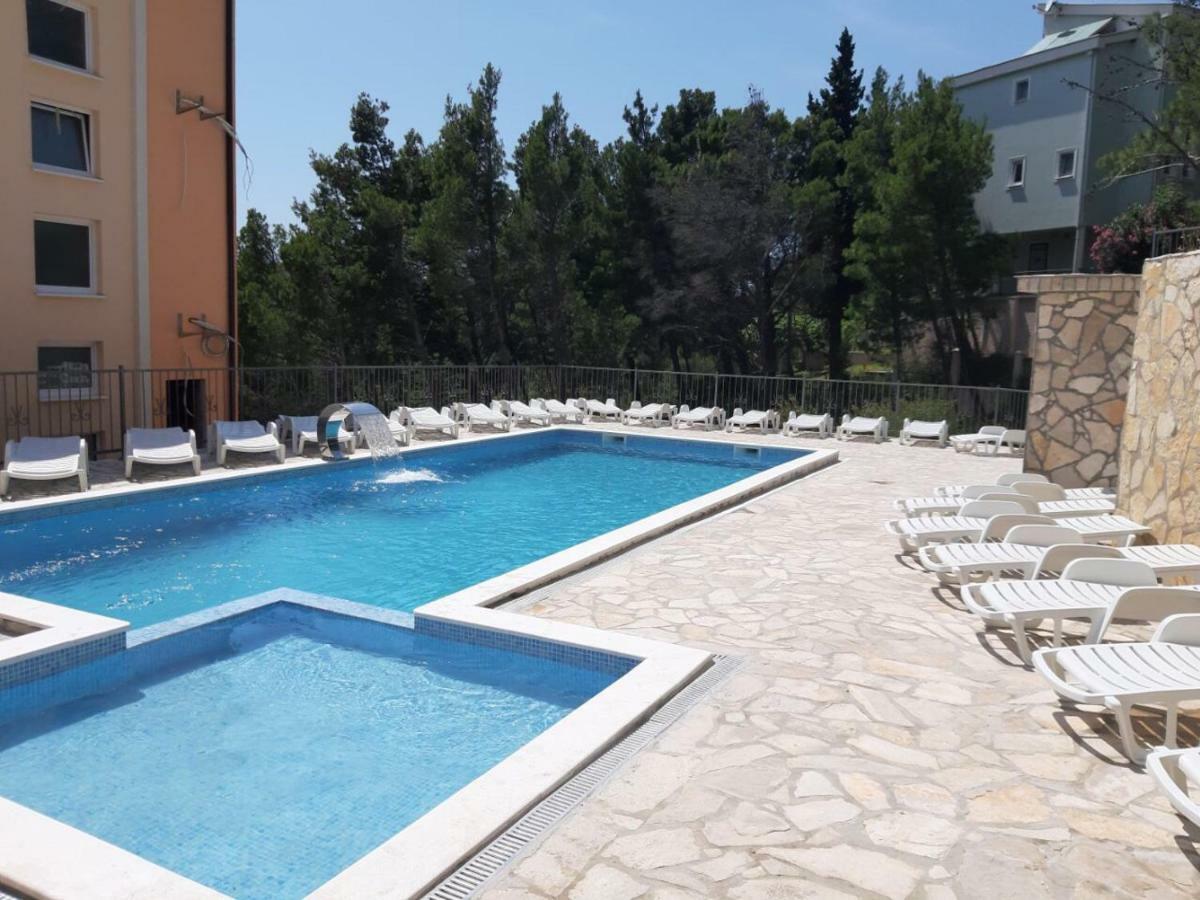 Villa Grand Bar Exterior photo